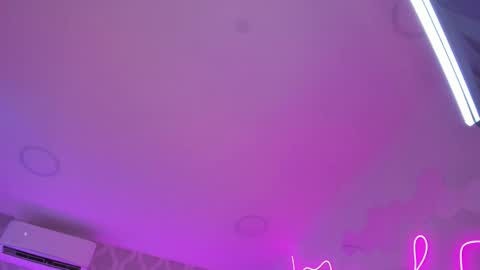 Snapshot of devoracook chatting on November 10, 2025, 5:34 pm DevoraCook online show from November 10, 2025, 5:34 pm