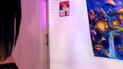 Snapshot of devours_fire chatting on November 7, 2025, 9:59 pm Sara 3 online show from November 7, 2025, 9:59 pm