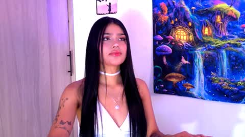 Snapshot of devours_fire chatting on November 9, 2025, 7:01 pm Sara 3 online show from November 9, 2025, 7:01 pm