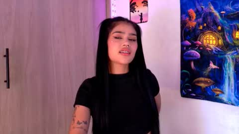 Snapshot of devours_fire chatting on November 16, 2025, 8:58 pm Sara 3 online show from November 16, 2025, 8:58 pm