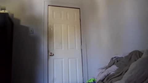 Snapshot of devykitten2018 chatting on October 27, 2025, 5:39 pm devykitten online show from October 27, 2025, 5:39 pm