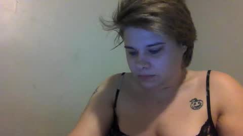 Snapshot of devykitten2018 chatting on November 26, 2025, 11:22 am devykitten online show from November 26, 2025, 11:22 am