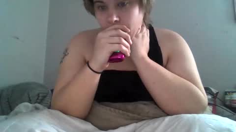 Snapshot of devykitten2018 chatting on December 3, 2025, 4:49 pm devykitten online show from December 3, 2025, 4:49 pm