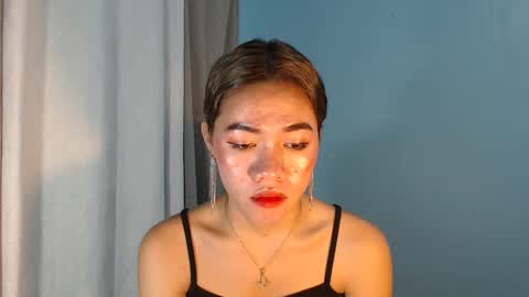 dexie121698 online show from February 4, 2025, 10:32 am