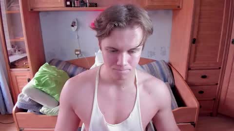 Snapshot of dexter_bennett chatting on October 15, 2025, 8:58 am Dexter online show from October 15, 2025, 8:58 am