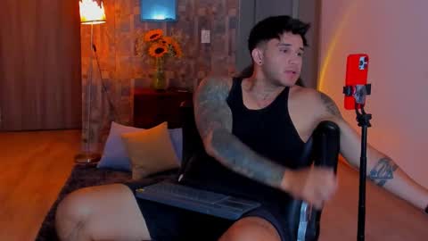 Snapshot of deymon_scott chatting on September 16, 2025, 12:22 am JULIAN online show from September 16, 2025, 12:22 am