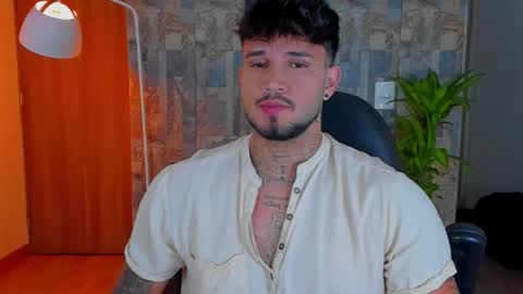 Snapshot of deymon_scott chatting on November 11, 2025, 8:31 pm JULIAN online show from November 11, 2025, 8:31 pm