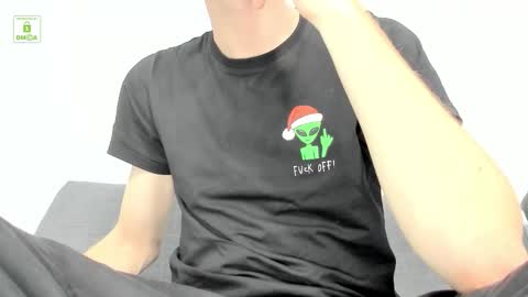 Snapshot of deymond_russo chatting on February 15, 2026, 5:31 pm deymond_russo online show from February 15, 2026, 5:31 pm