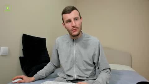 Snapshot of deymond_russo chatting on February 18, 2026, 6:42 am deymond_russo online show from February 18, 2026, 6:42 am