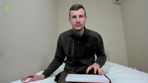 Snapshot of deymond_russo chatting on February 19, 2026, 8:10 am deymond_russo online show from February 19, 2026, 8:10 am