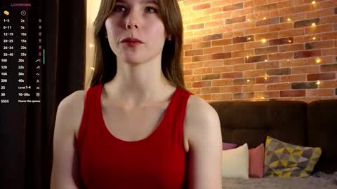 Kira online show from October 12, 2025, 7:02 pm