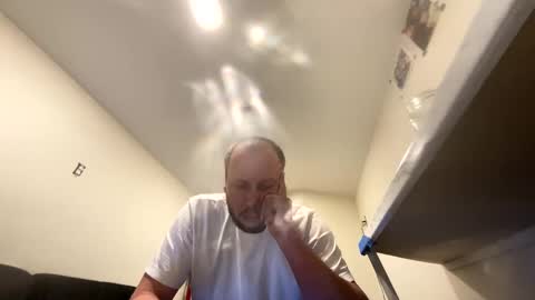 Snapshot of deznuts130 chatting on March 6, 2025, 8:30 am deznuts130 online show from March 6, 2025, 8:30 am