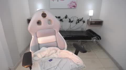 Snapshot of dhalton_x chatting on March 1, 2026, 12:01 am Dhalton online show from March 1, 2026, 12:01 am