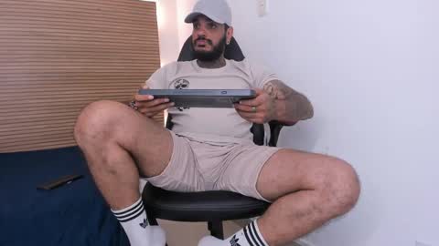 Snapshot of dhamian_wolf_hunter chatting on September 15, 2025, 8:42 pm dhaian online show from September 15, 2025, 8:42 pm
