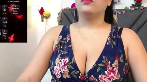 Snapshot of dharanisnisha chatting on June 23, 2026, 12:25 pm dharanisnisha online show from June 23, 2026, 12:25 pm