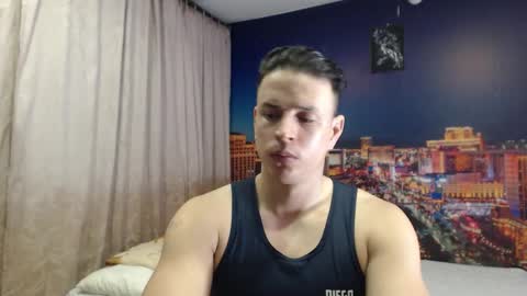 Snapshot of di_alessandro chatting on December 16, 2025, 4:06 am di_alessandro online show from December 16, 2025, 4:06 am