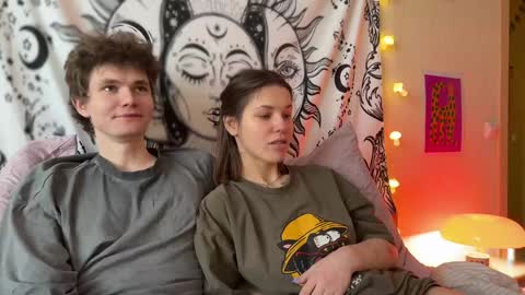 Di Alex online show from February 7, 2025, 1:43 pm