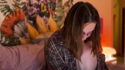 Di Alex online show from March 7, 2025, 4:33 pm