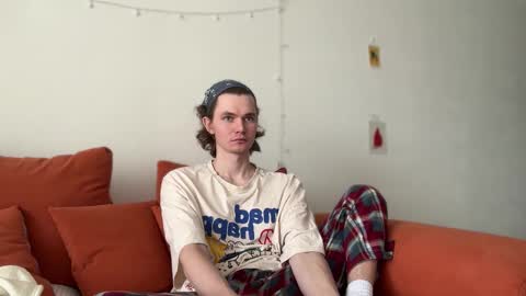 Di Alex online show from October 17, 2025, 9:01 am