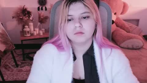 Dia online show from March 12, 2026, 9:10 pm