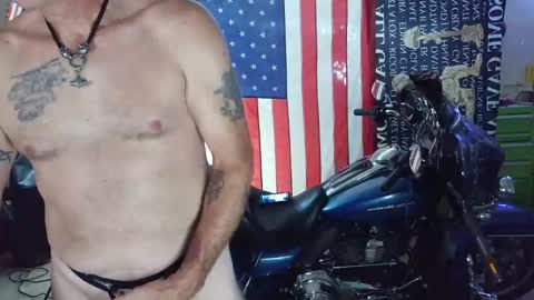 Snapshot of diabolic_yeti76 chatting on April 27, 2026, 7:34 pm Yeti online show from April 27, 2026, 7:34 pm