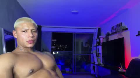 Snapshot of diagostone chatting on October 31, 2025, 1:28 am Diego online show from October 31, 2025, 1:28 am