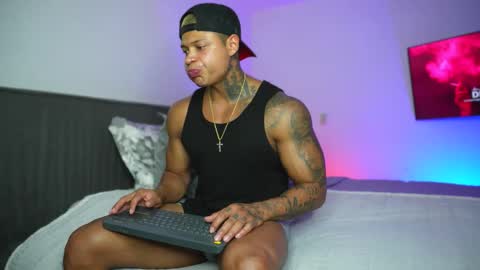 Snapshot of diagostone chatting on November 24, 2025, 11:04 pm Diego online show from November 24, 2025, 11:04 pm