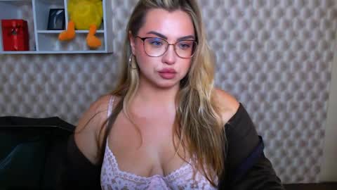 Snapshot of diamantkriss_ chatting on May 10, 2026, 7:57 am Kriss online show from May 10, 2026, 7:57 am