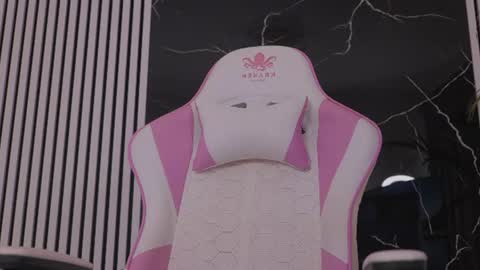 Snapshot of diamond_ava_ chatting on July 12, 2026, 9:22 am Thea online show from July 12, 2026, 9:22 am