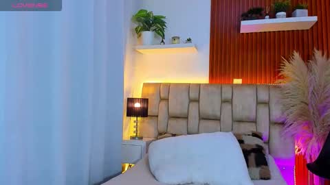 Snapshot of diamond_canela chatting on September 26, 2025, 1:42 am diamond_canela online show from September 26, 2025, 1:42 am