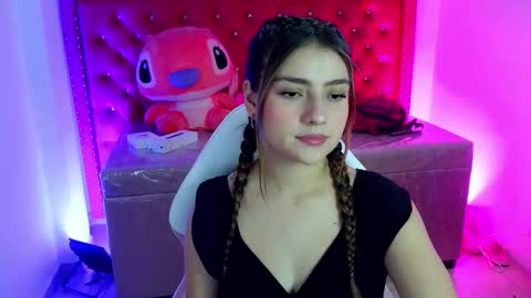 diamond_juliana_ online show from May 26, 2026, 3:13 am