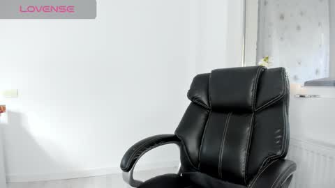 Snapshot of diamondkay_ chatting on October 28, 2025, 8:40 am diamondkay_ online show from October 28, 2025, 8:40 am