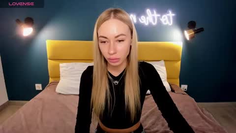 Diana  online show from January 18, 2025, 8:41 am