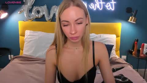 Diana  online show from March 2, 2025, 1:36 am