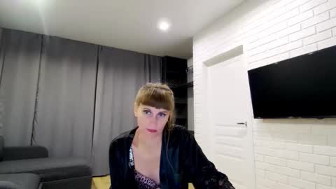 Snapshot of diana_meridor chatting on September 30, 2025, 2:05 am diana_meridor online show from September 30, 2025, 2:05 am