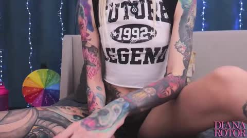 Snapshot of diana_rotor chatting on December 19, 2025, 3:46 am Diana online show from December 19, 2025, 3:46 am