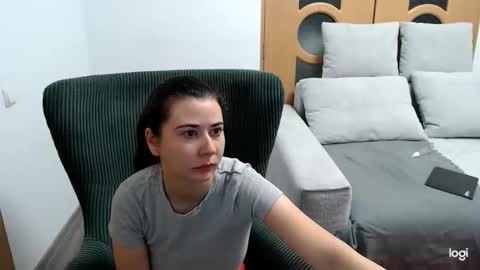 dianasmiey7 online show from November 16, 2025, 8:53 am