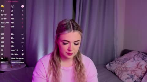 Snapshot of diannedibartolo chatting on November 10, 2025, 7:13 pm diannedibartolo online show from November 10, 2025, 7:13 pm