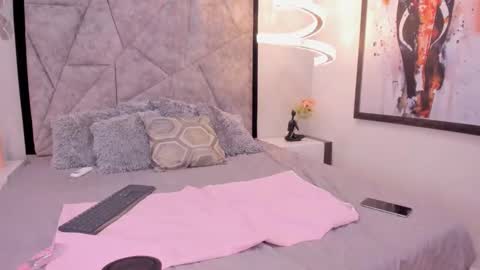 call me princess dianne  online show from November 4, 2025, 6:40 pm