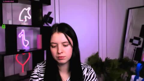 Snapshot of diara_ti chatting on December 16, 2025, 7:19 pm diara ti online show from December 16, 2025, 7:19 pm