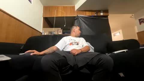 dickemdown93est online show from October 8, 2025, 4:43 am