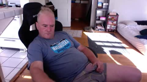 Snapshot of dickflasher5 chatting on October 3, 2025, 2:25 pm Richard Fleischer online show from October 3, 2025, 2:25 pm