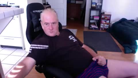 Snapshot of dickflasher5 chatting on October 10, 2025, 3:22 pm Richard Fleischer online show from October 10, 2025, 3:22 pm