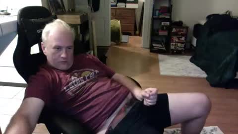 Snapshot of dickflasher5 chatting on October 26, 2025, 5:13 am Richard Fleischer online show from October 26, 2025, 5:13 am