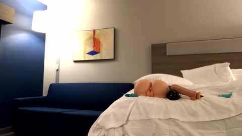 Snapshot of dickpeterson1412 chatting on October 1, 2025, 6:08 am DickPeterson online show from October 1, 2025, 6:08 am