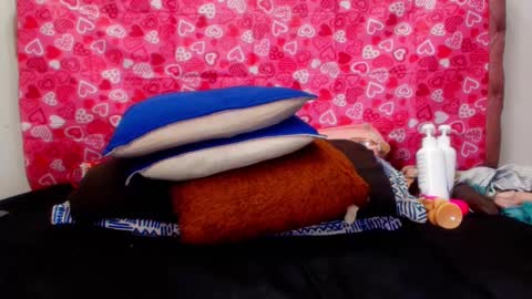 Snapshot of didiane_ chatting on February 11, 2025, 11:22 pm Diane online show from February 11, 2025, 11:22 pm