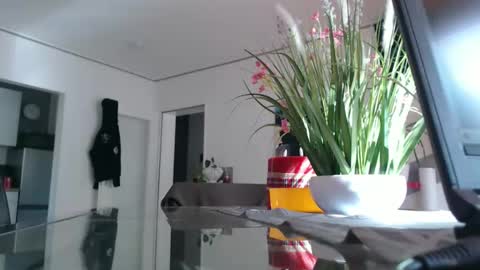 squirtcock online show from April 6, 2026, 8:48 am