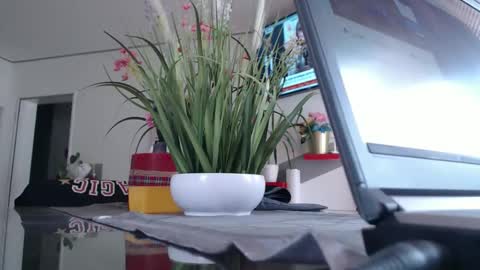 squirtcock online show from May 6, 2026, 11:15 am