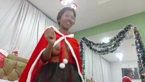 Snapshot of didoelizabeth chatting on December 19, 2025, 6:15 pm didoelizabeth online show from December 19, 2025, 6:15 pm
