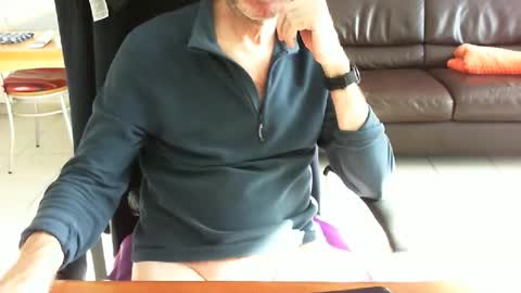 Snapshot of didonc chatting on March 1, 2026, 8:38 am didonc from france..... online show from March 1, 2026, 8:38 am